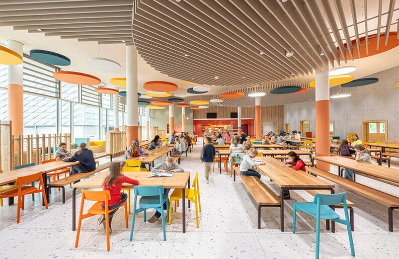 Colegio Josef Schwarz by Behnisch Architekten