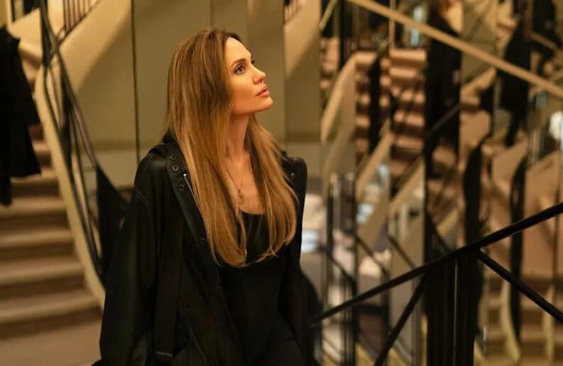 Couture - Angelina Jolie y la alta costura