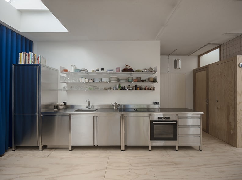 Departamento Molaire, BUREAU, Dylan Perrenaud
