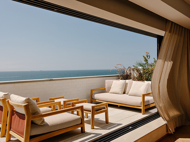 Departamento Praia da Luz by Studio WER