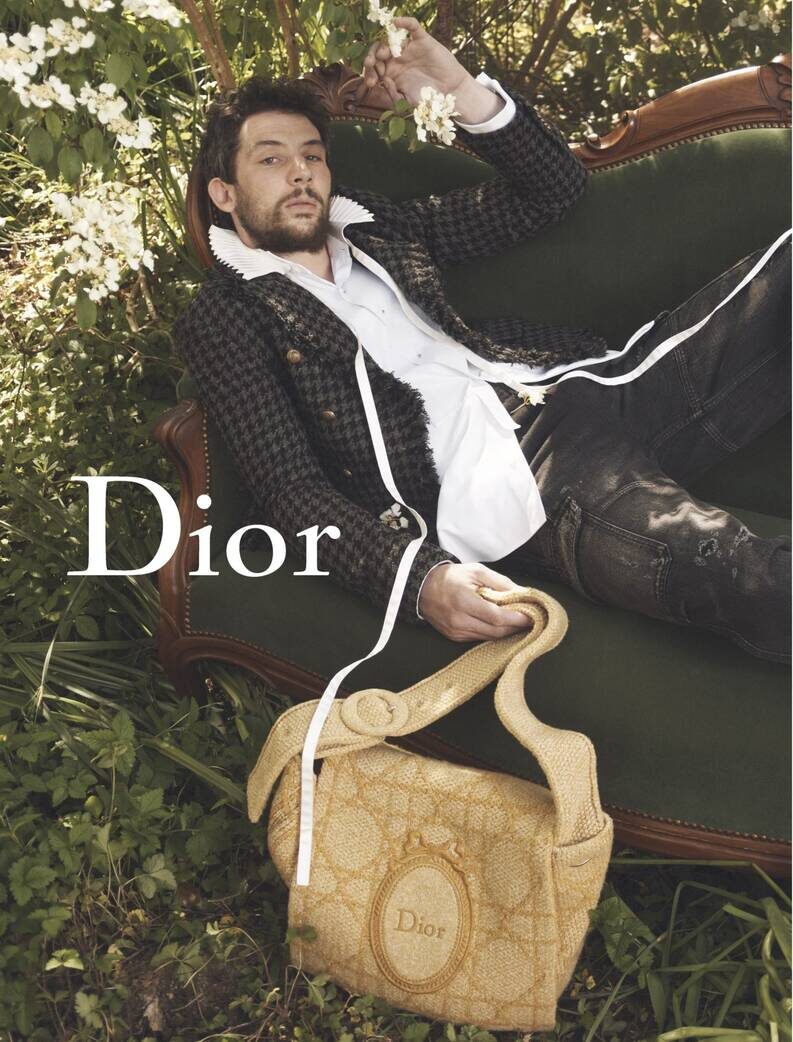 Dior FW26: La elegancia editorial de Jonathan Anderson