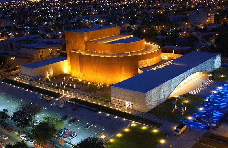 Teatro Bicentenario Dow