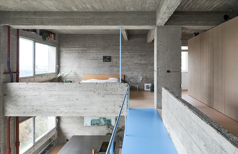 Dúplex brutalista en la Torre Riverside, Olmo Peeters, Matthijs van der Burgt, Estudio Okami Architects