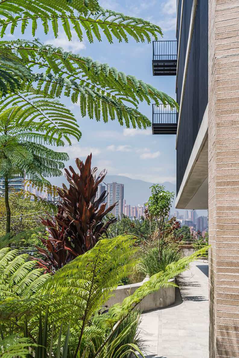 Edificio C13