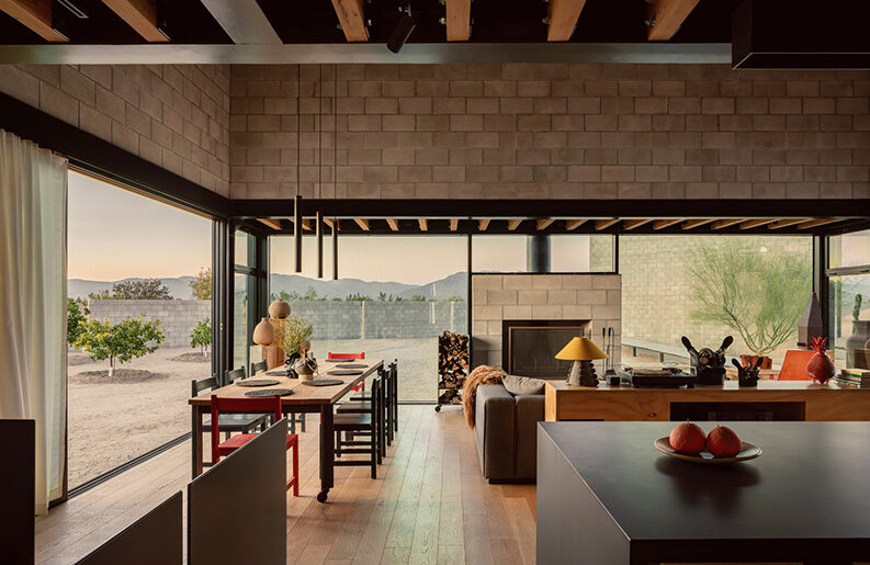 El Grove Family Home by Olson Kundig