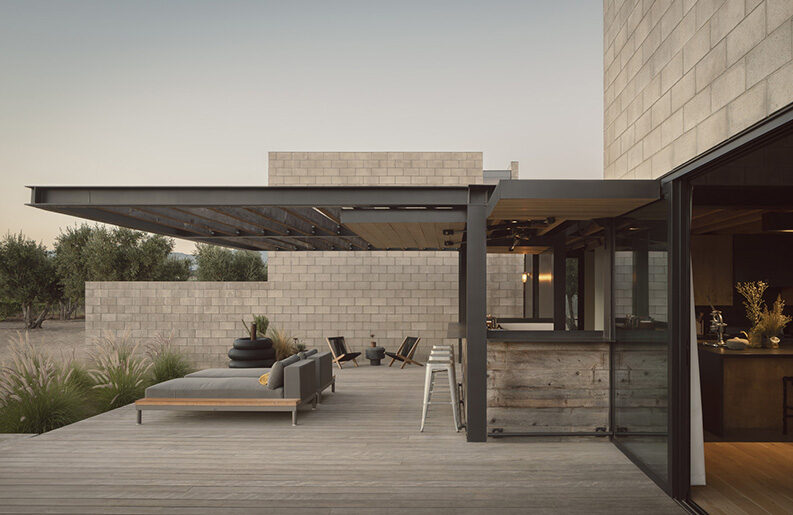 El Grove Family Home by Olson Kundig