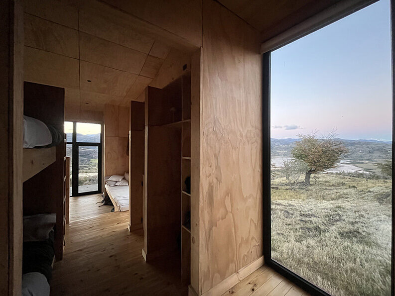 El Refugio de la Oveja by SAA Arquitectura + Territorio