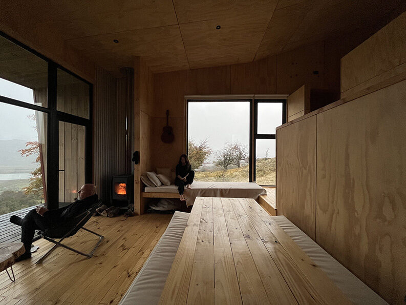 El Refugio de la Oveja by SAA Arquitectura + Territorio