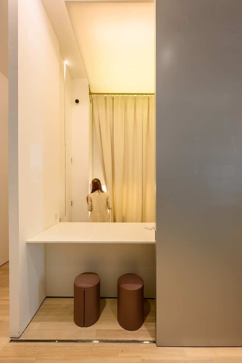 El Showroom de Felicity by ESTUDIO MONTEVIDEO