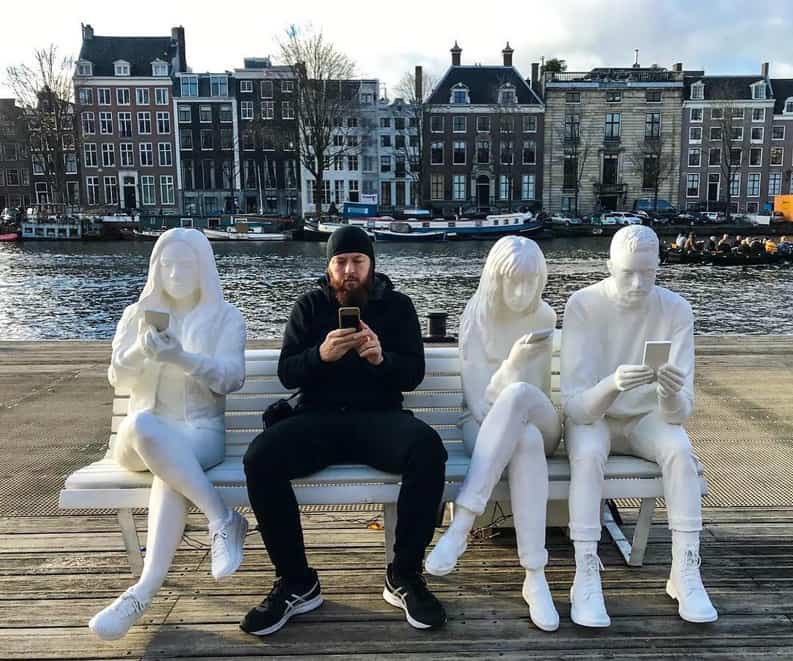 Festival de luces de Ámsterdam, Una instalación de arte que invita a reflexionar