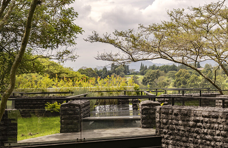 Hidden Stone House by a1 arquitectura avanzada