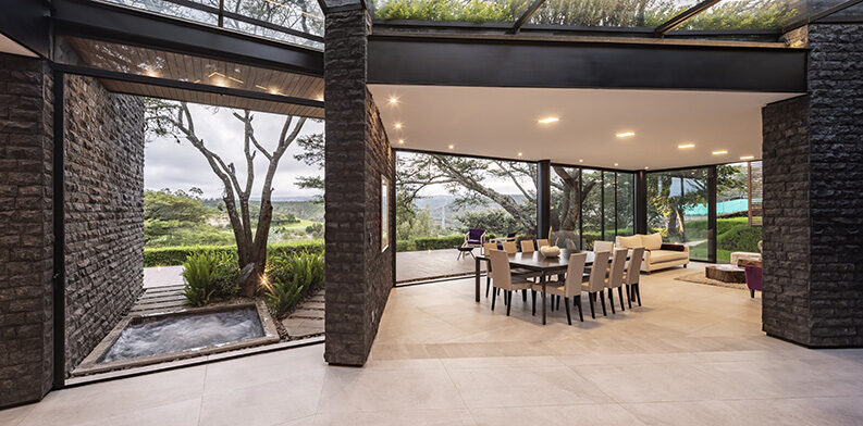 Hidden Stone House by a1 arquitectura avanzada