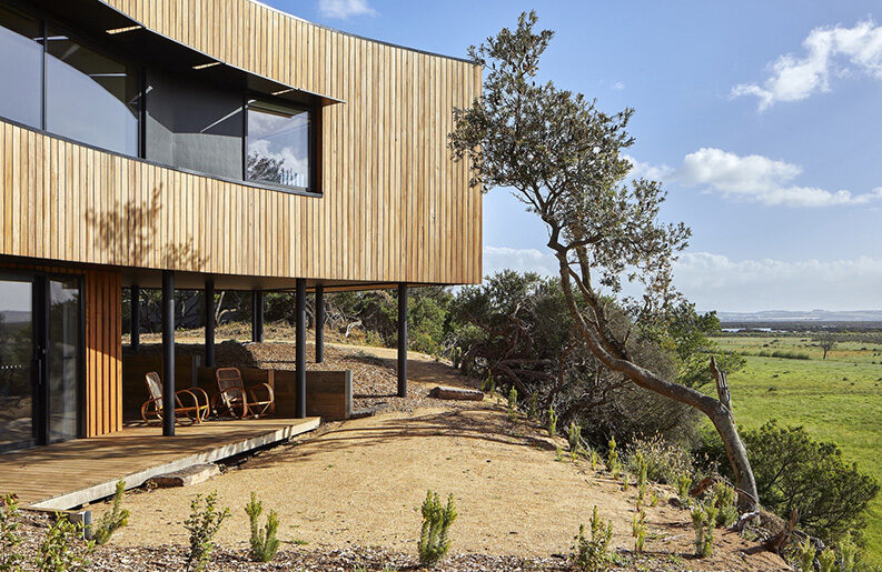Hide House by MRTN Architects