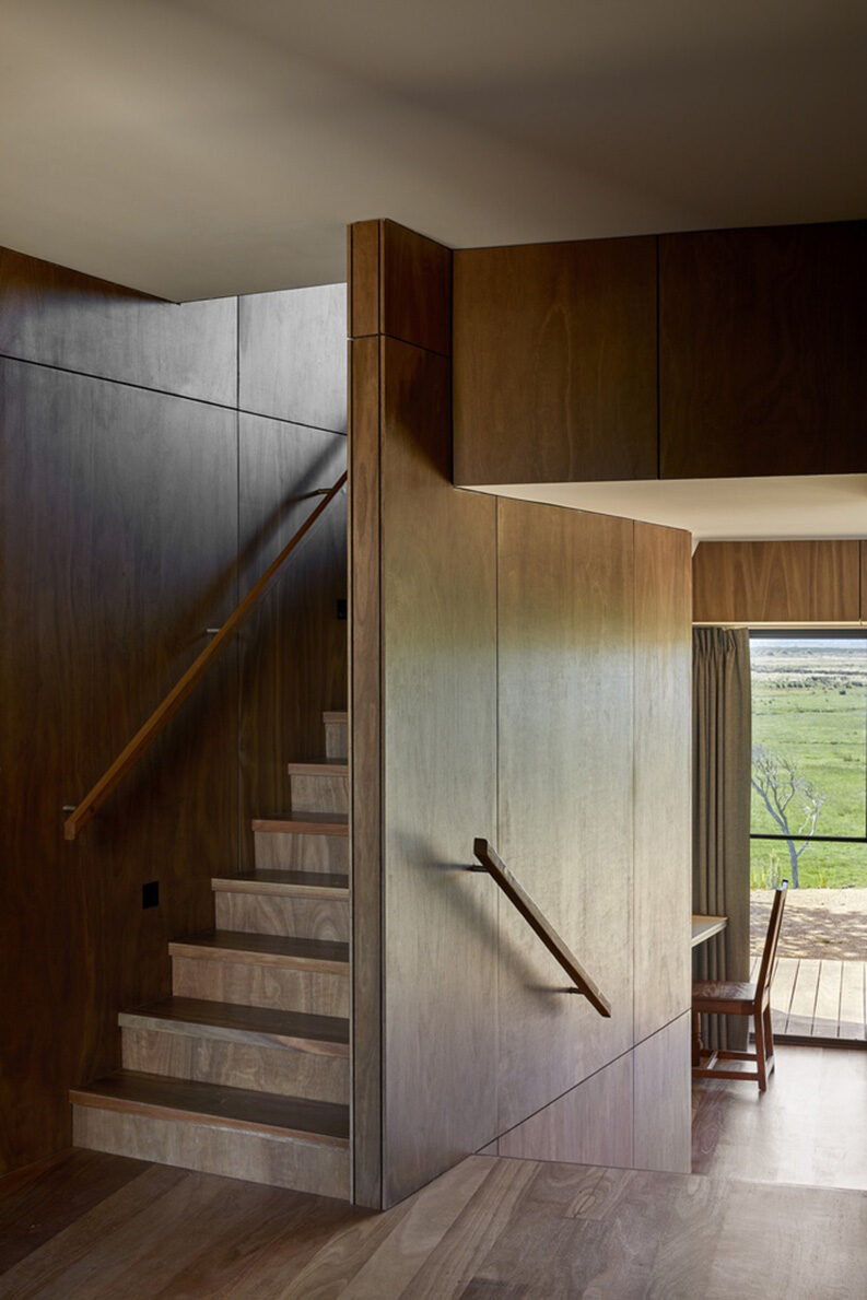 Hide House by MRTN Architects
