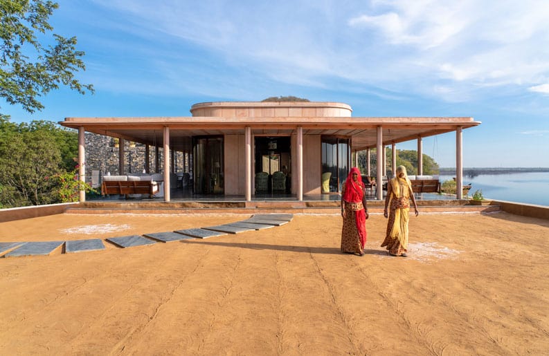 Hotel RAAS Chhatrasagar