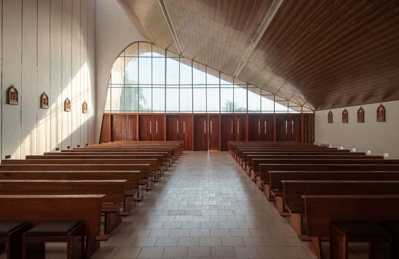Iglesia Stasi Santa María Karunia Bakti