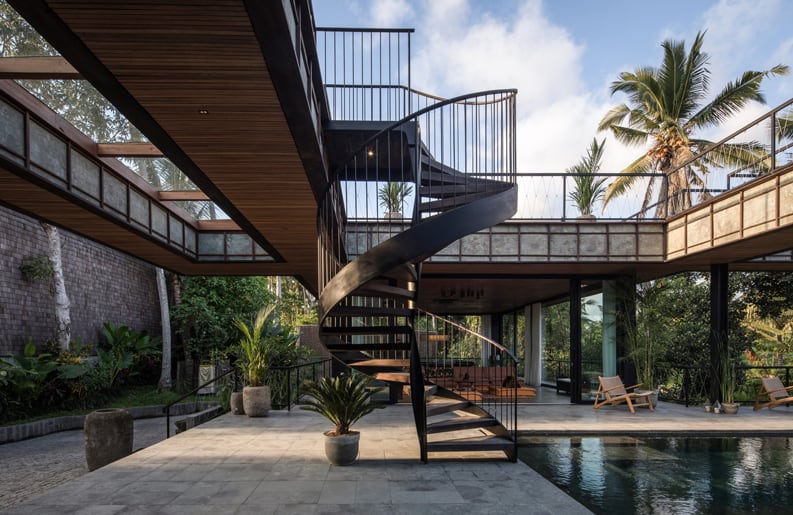Casa Bond