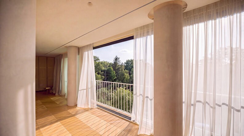 La Casa Galería by Maden Architects