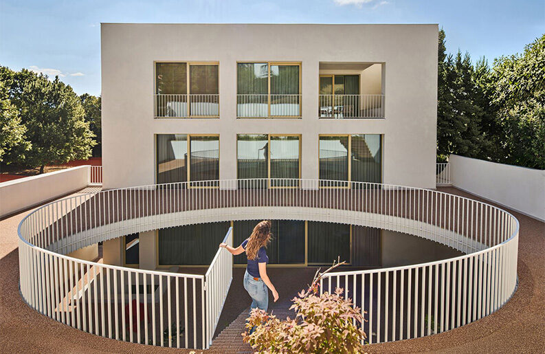 La Casa Galería by Maden Architects