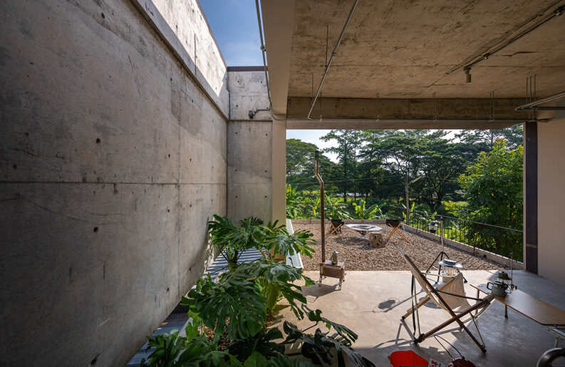 La Casa con Terraza by S.O.S Architects