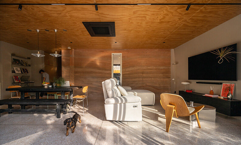 La Casa con Terraza by S.O.S Architects