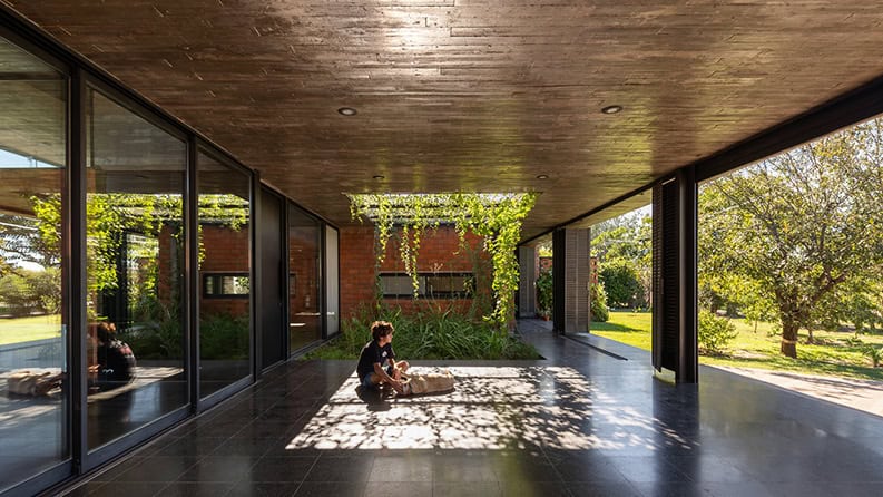 La casa de los 7 patios. Una vivienda que cuenta con un amplio terreno natural