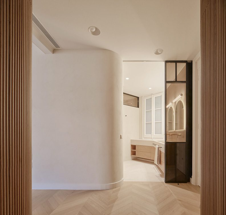 Long Flat by MIEL Arquitectos