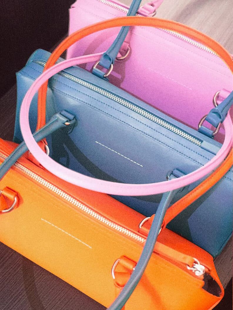 MM6 lanza la Bauletto en cuero