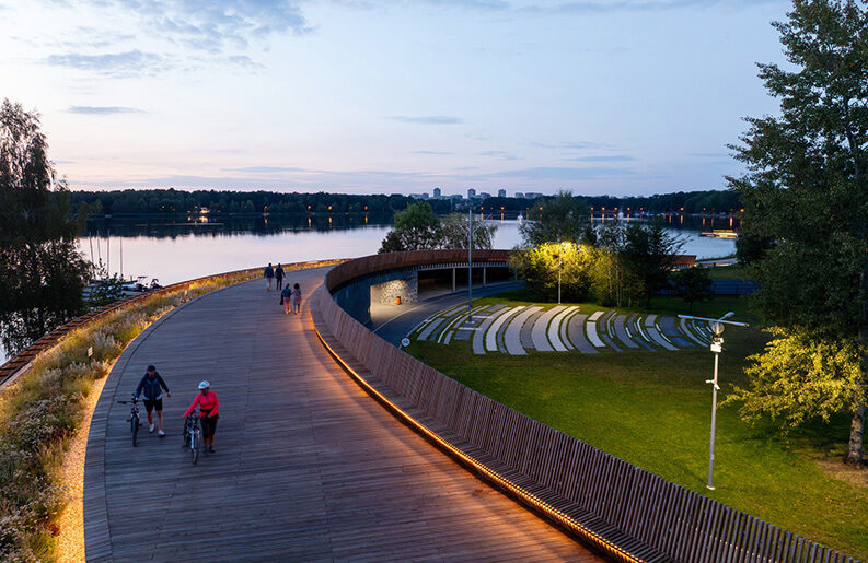 Marina en Tychy by RS+ Robert Skitek
