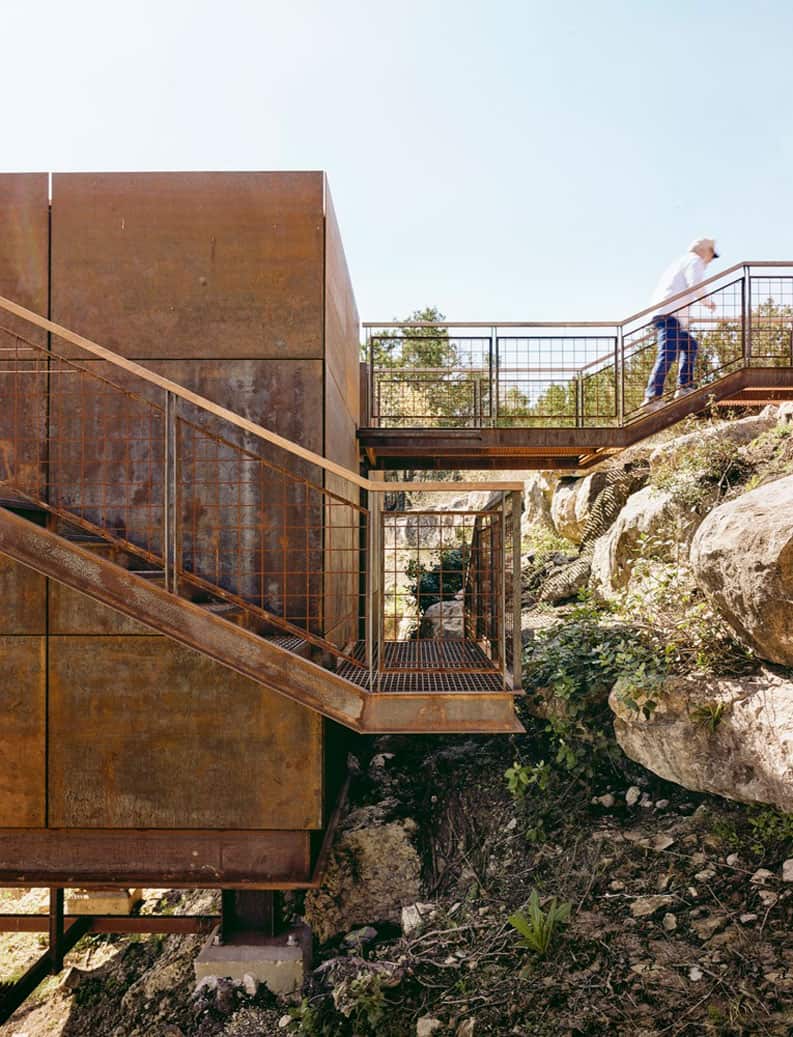Mirador Clear Rock