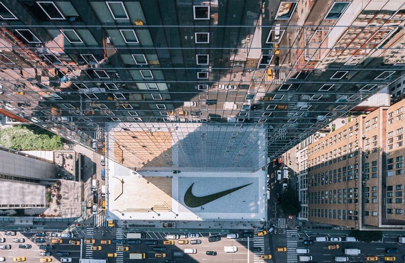NIKE