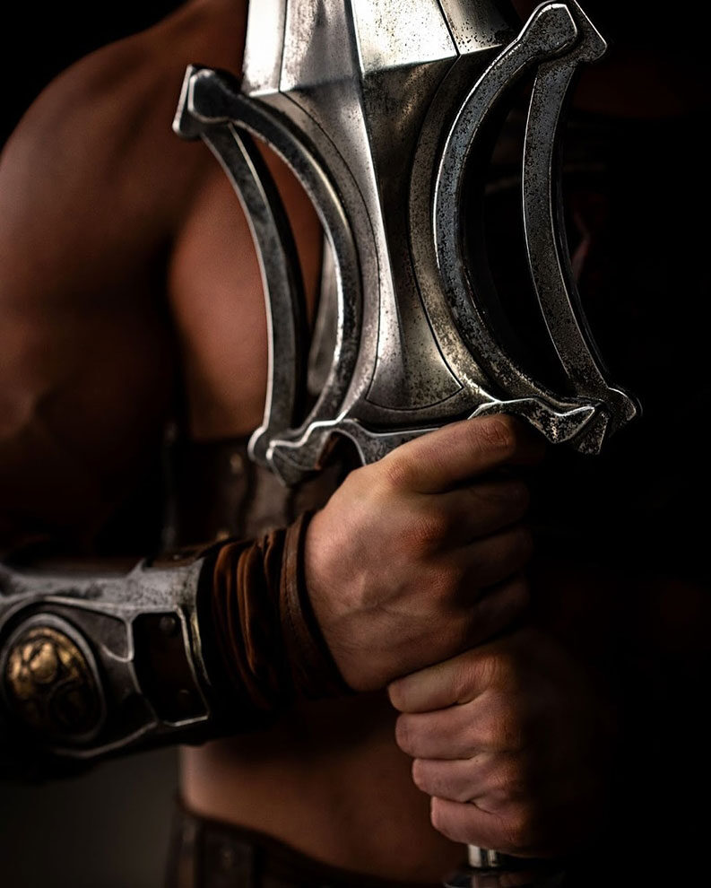 Nicholas Galitzine como He-Man