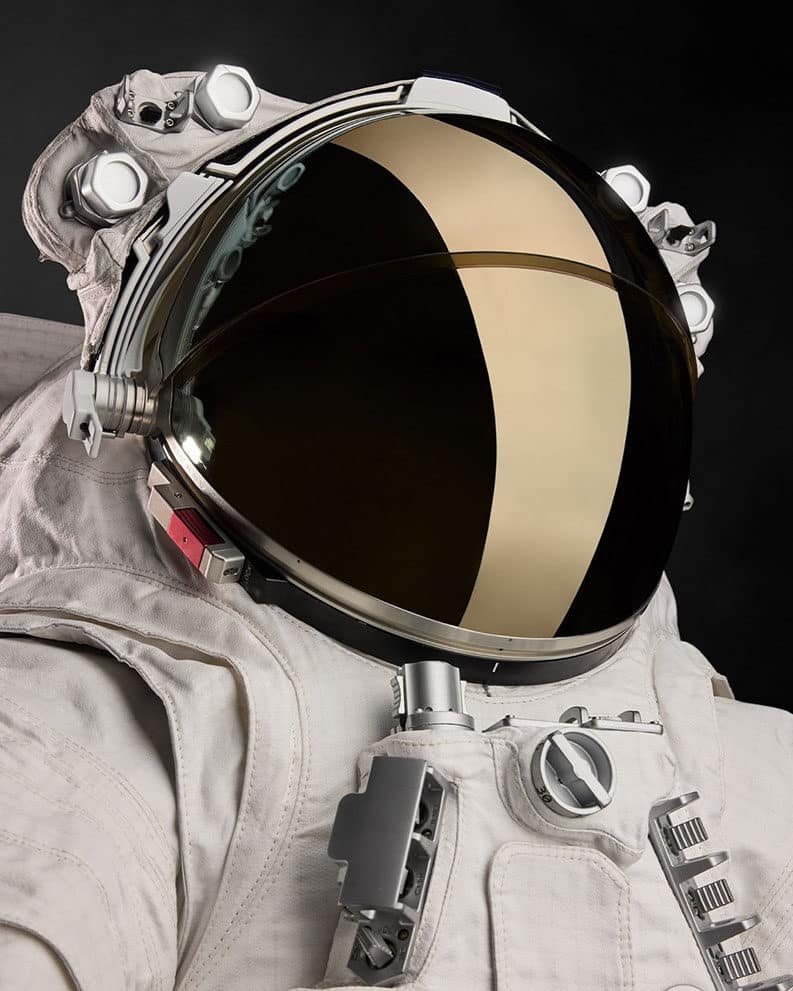 Oakley y Prada vestirán a los astronautas