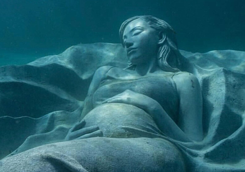 Ocean Gaia. La primera escultura submarina de Japón une arte y vida marina
