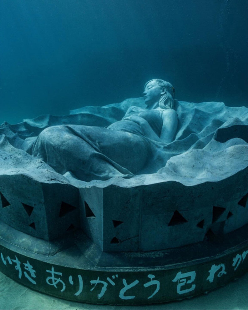 Ocean Gaia. La primera escultura submarina de Japón une arte y vida marina
