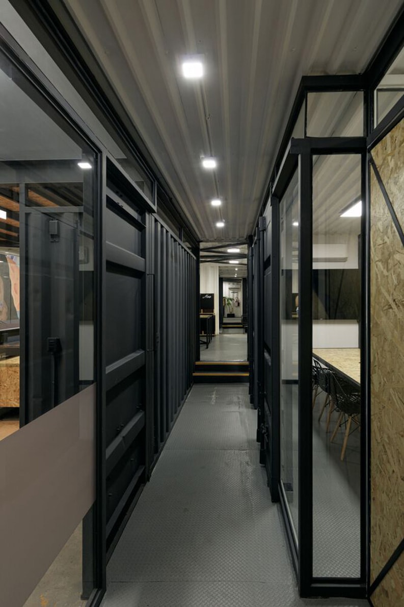 Oficina Container, HOHarquitectura, Lorena Darquea