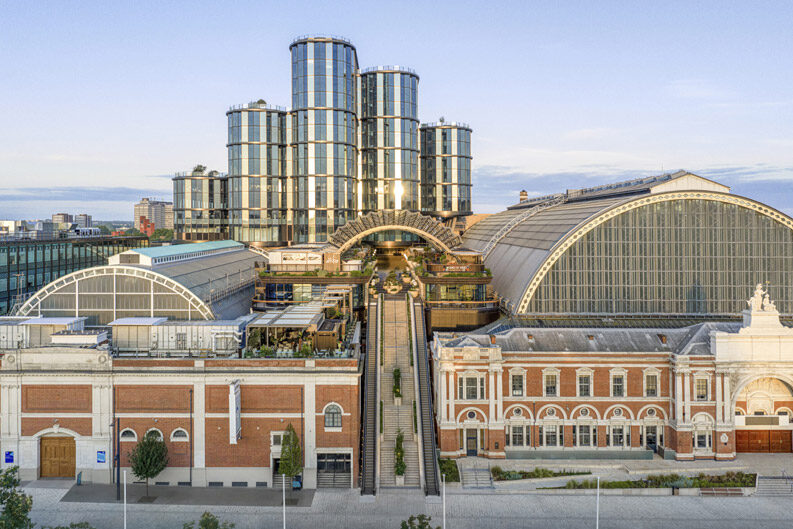 Heatherwick Studio reinventa el Olympia de Londres en tres escalas