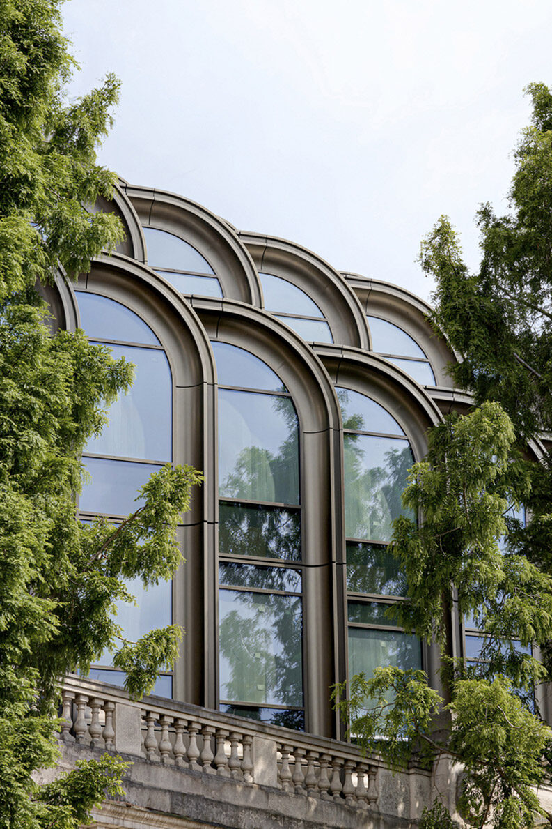 Heatherwick Studio reinventa el Olympia de Londres en tres escalas