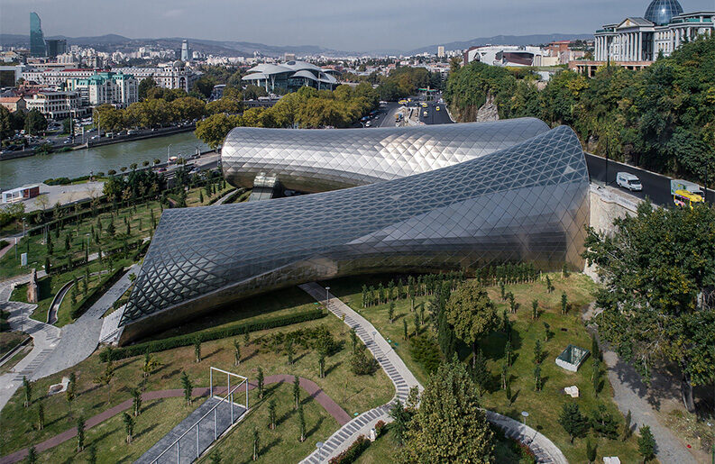Parque Rhike by Studio Fuksas