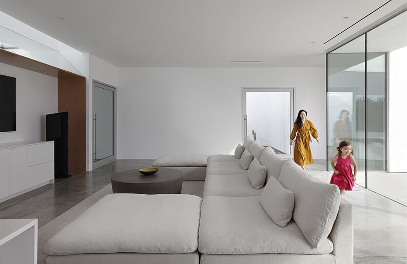 Real House by HK Associates Inc