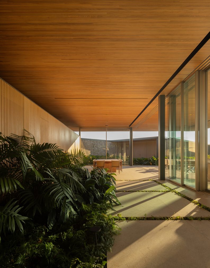 Residencia BGM by Jacobsen Arquitetura