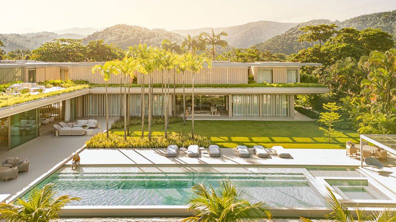 Residencia BRM by Jacobsen Arquitetura