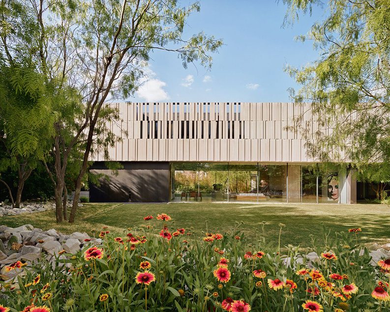 Residencia Highland Park by Alterstudio Architecture