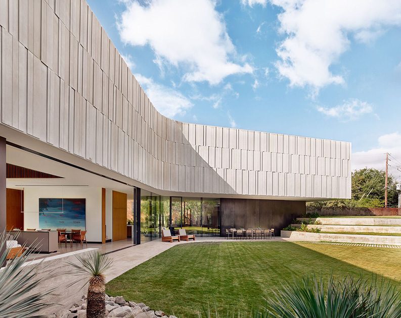 Residencia Highland Park by Alterstudio Architecture