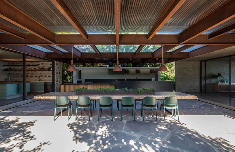 Residencia Serra by Marcelo Couto Arquitetura, Rodrigo Oliveira Paisagismo