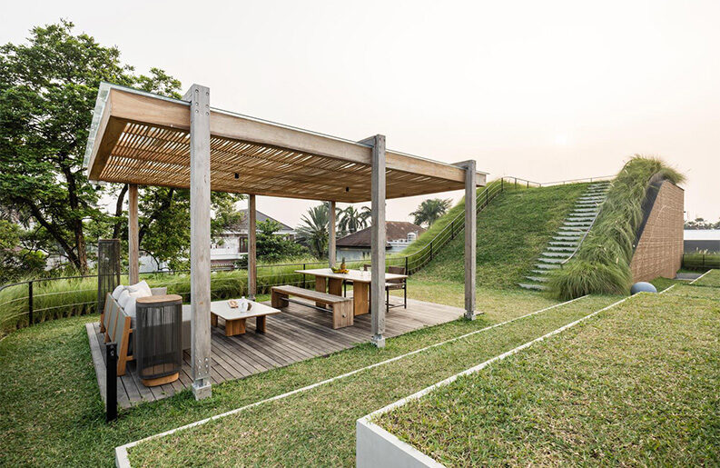 Residencia Split Mass by K-Thengono Design Studio