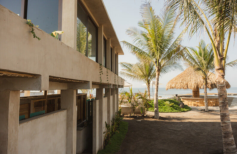 Rosa Jamaica Beach Club by Gris 
