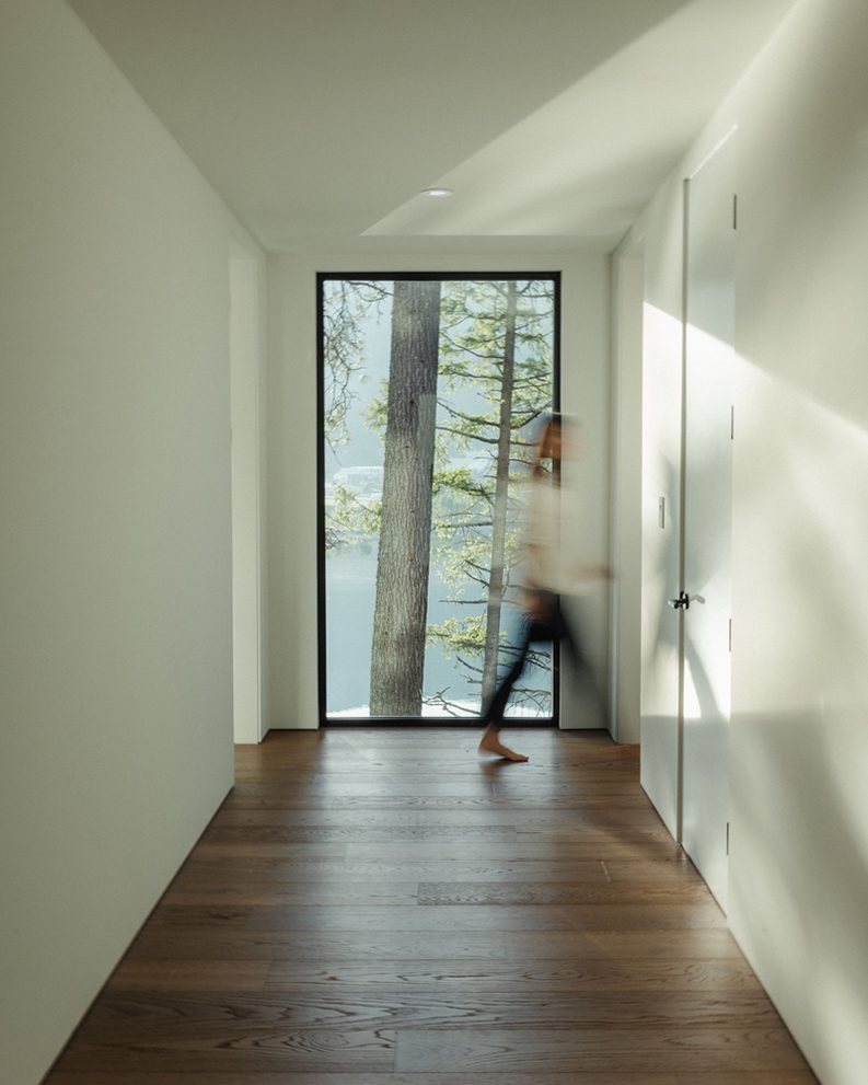 Shore House by Stanley Office of Architecture