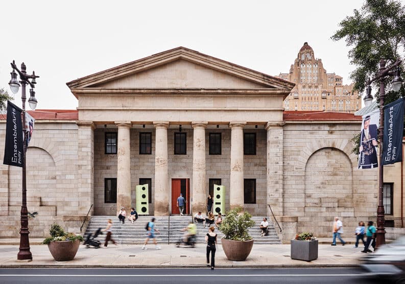Sounds of Philadelphia. Una fachada histórica se convirtió en una sala de música al aire libre