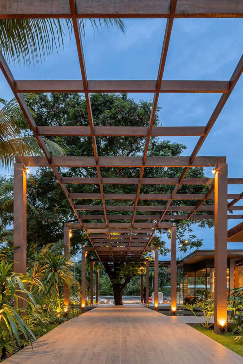 Stand Bela Vista Riviera. Un proyecto que resalta la convivencia con un árbol tradicional